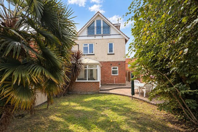 2, Stanfield Road, Bournemouth photo 3