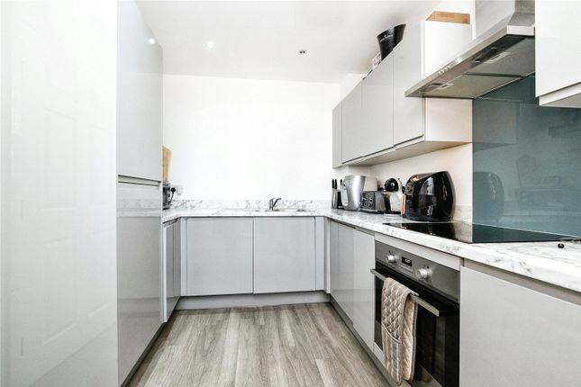 9, Lance Street, Rainham photo 4