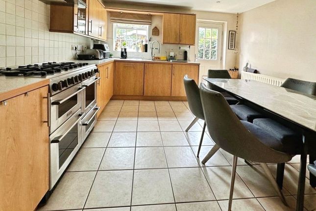 25, Jersey Drive, Wokingham photo 4