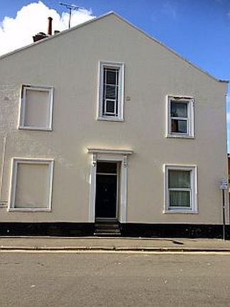End terrace house to rent in Mill Street, Leamington Spa