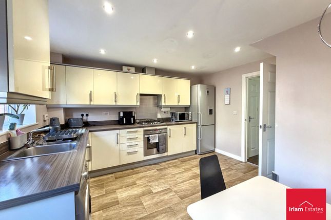 41 Lorna Way, Manchester photo 4