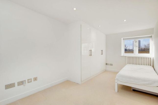 Terraced house to rent in Meadowbank, Primrose Hill