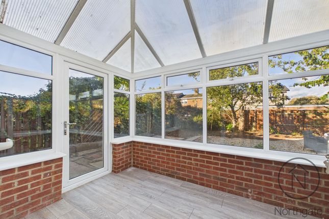 8 Arrowsmith Square, Newton Aycliffe photo 4