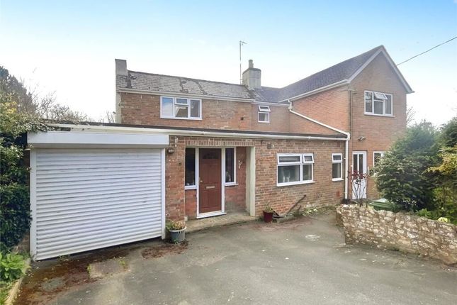 5-bed house on Yew Tree Cottage, 3 Castle Lane, Aylesbury, £550,000