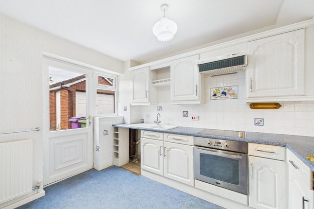 74 Hunts Cross Avenue, Liverpool photo 4