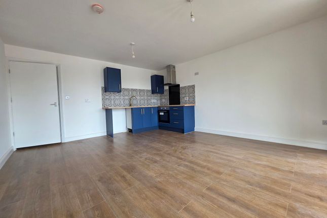 Flat 7, Bilston photo 2