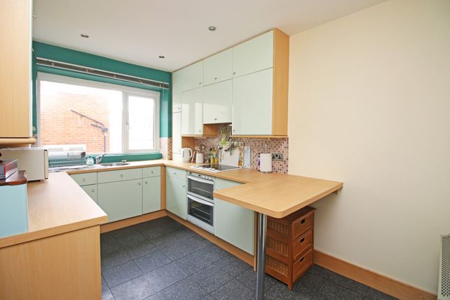 Flat 8, Wyre View, Fleetwood photo 2