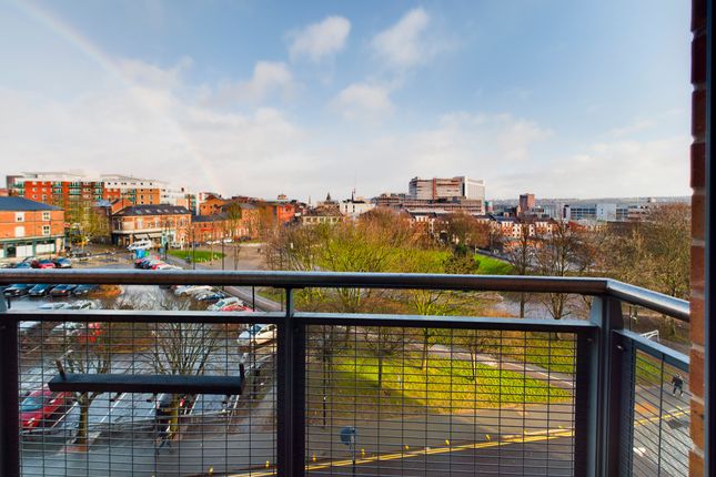 Thumbnail Flat for sale in West One Panorama, 18 Fitzwilliam Street, City Centre, Sheffield