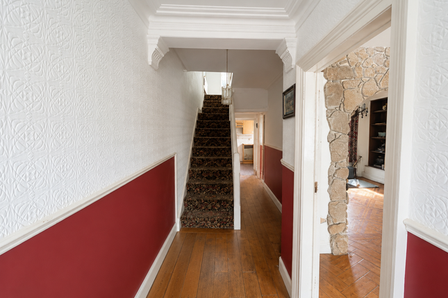 42, Llantrisant Road, Pontypridd photo 4