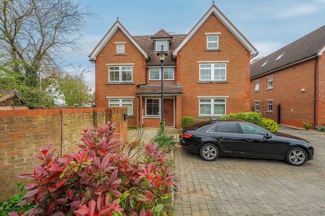 Thumbnail Flat for sale in Orchard View, Chertsey