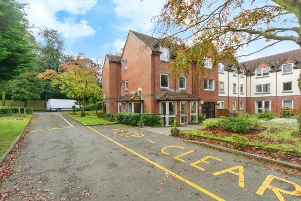 Flat to rent in Blythe Court, Solihull