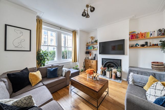 Flat 31, Hargrave Mansions Hargrave Road, London photo 2