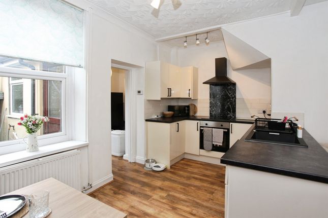 47, Ilan Road, Caerphilly photo 4