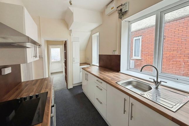 21, Grove Road, Swansea photo 4
