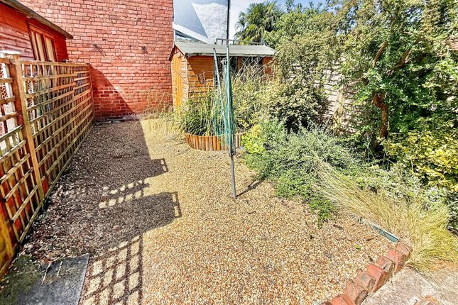 16, Victoria Street, Oswestry photo 3