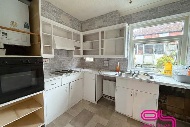 470, Crompton Way, Bolton photo 4