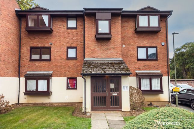 41, Wheatley Close, London photo 4