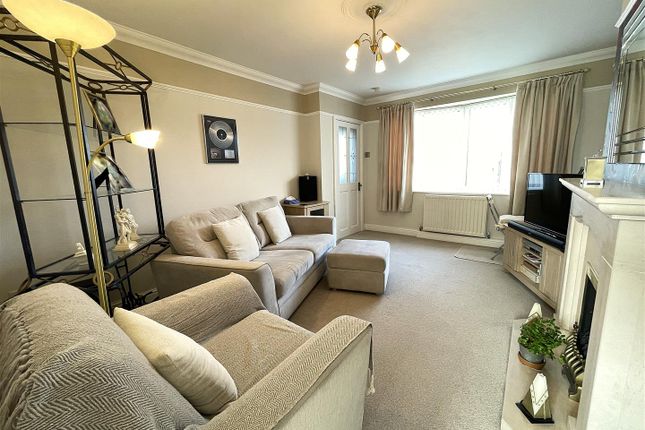 17, Croft Way, Selby photo 3