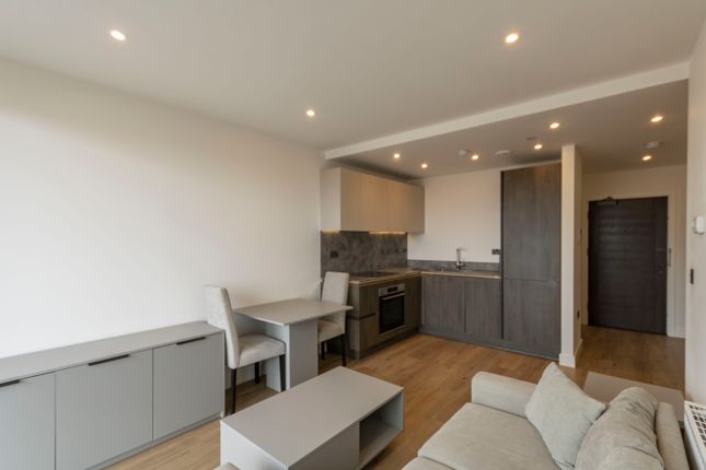 Apartment 404 The Barker, Snow Hill Wharf, Birmingham photo 4