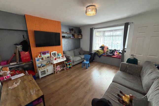 61,, Cleeve Road, Birmingham photo 3