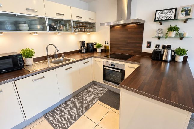 Flat 123, Alpha House, Northampton photo 3