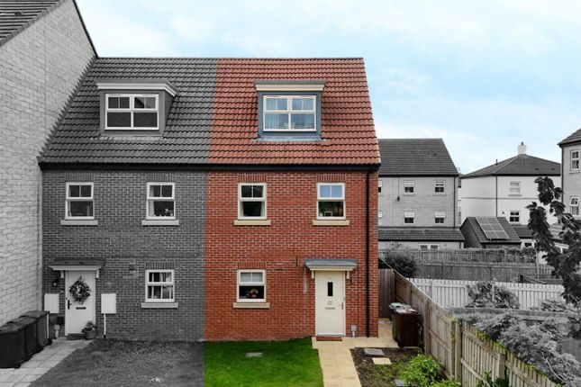 6, Robinsons Court, Pontefract photo 2