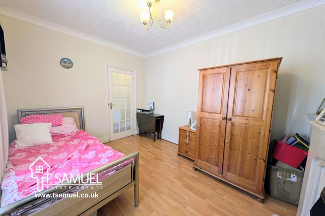 101 Woodland Street, Mountain Ash photo 4