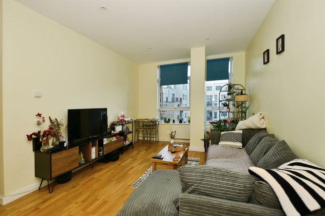 Flat 48, The Panorama, Park Street, Ashford photo 3