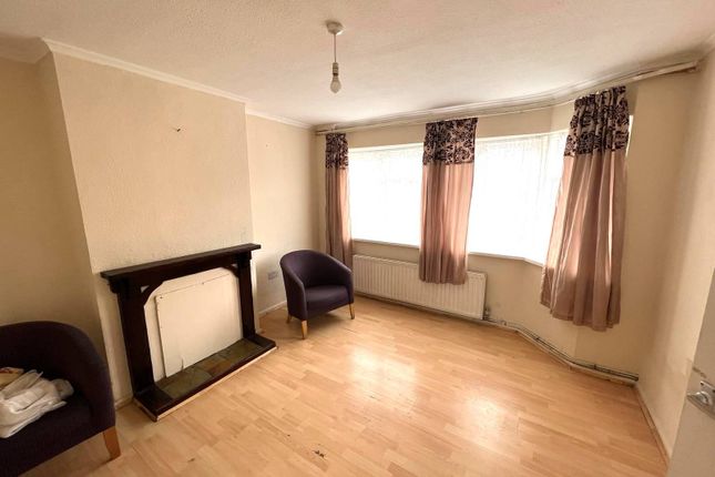 Semi-detached house to rent in Compton Road, Hayes