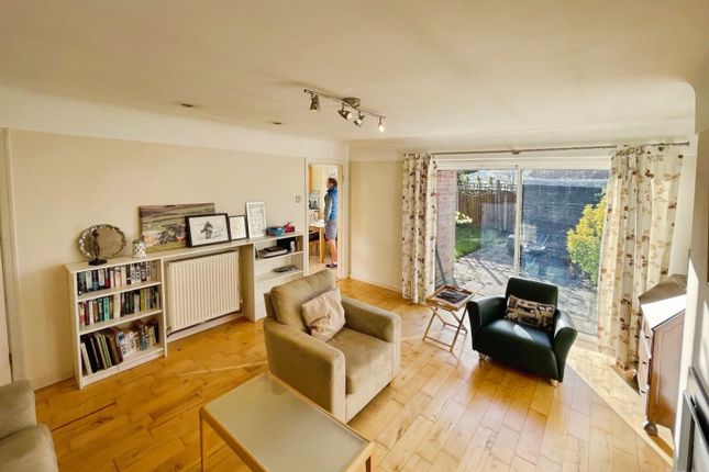 8, Derwent Drive, Childer Thornton photo 4