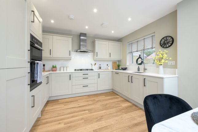 9, Maple Drive, Kirdford photo 4