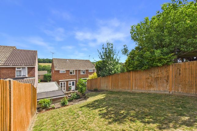 5 Mallard Road, South Croydon photo 2
