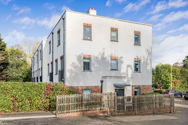 4-bed terraced on Leaside Close, Welwyn Garden City, £565,000