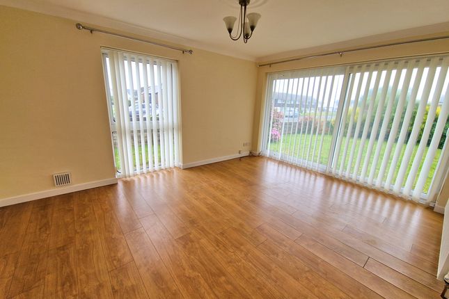 44, REST BAY CLOSE, Porthcawl photo 3