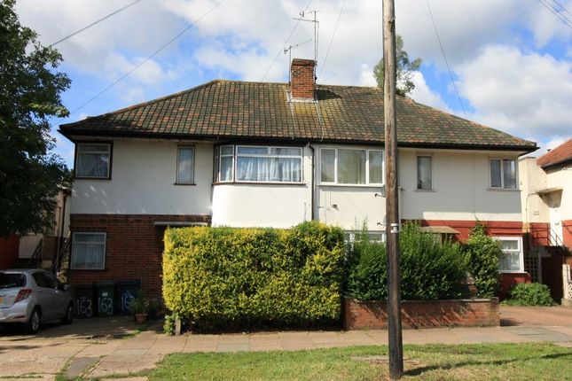 Studio flat on 161-167, Shaftesbury Avenue, Harrow, £8,000