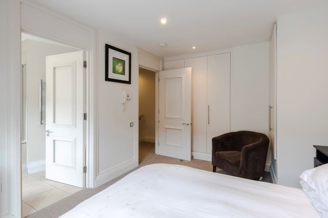 Mews house to rent in Shillibeer Place, Marylebone, London