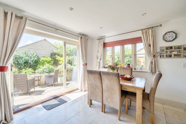 2, Gotherington Lane, Bishops Cleeve, Cheltenham photo 4