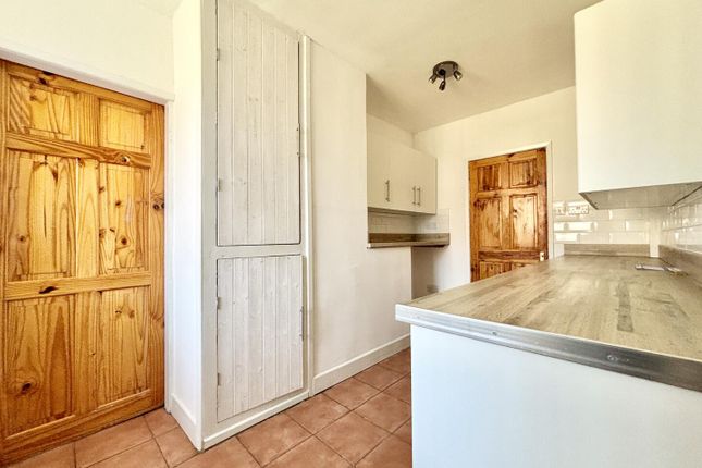 5, Highfield Place, Castleford photo 4