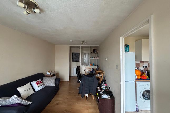 Flat 6 Ryalls Court, London photo 4