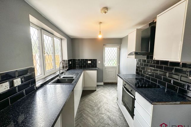 3 St. Johns Road, Doncaster photo 2
