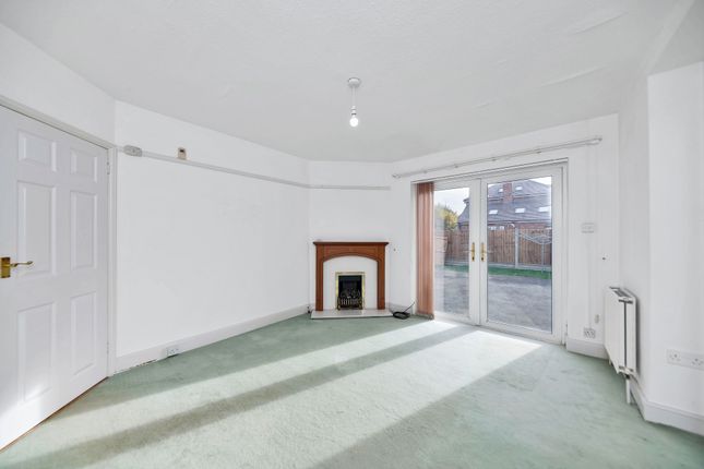 62 Green Drift, Royston photo 4