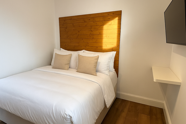 Flat 1  31A, Junction Road, London photo 2