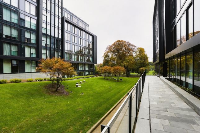 Simpson Loan, Edinburgh photo 4