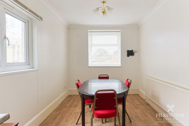 24 Herbert Place, Plymouth, Devon photo 4