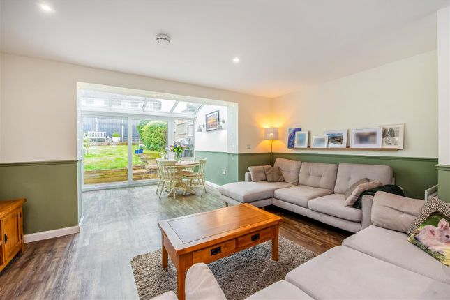 8, Whiteland Way, Waterlooville photo 4