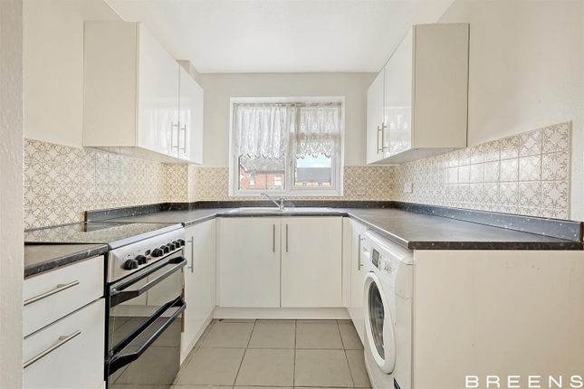 553, South Ordnance Road, Enfield photo 4