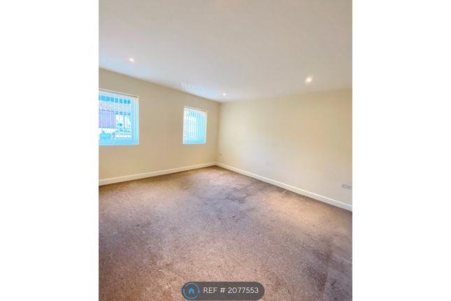 Flat to rent in Canklow Road, Rotherham