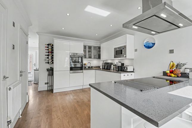 67 Gainsford Road, Southampton photo 3