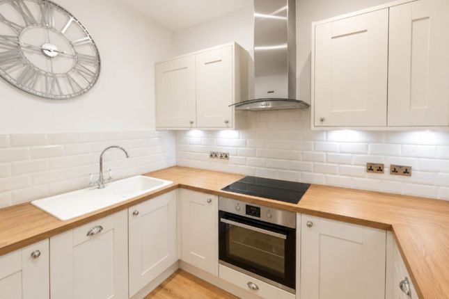 Flat 3 Nooklands Court, Garstang Road, Preston photo 4