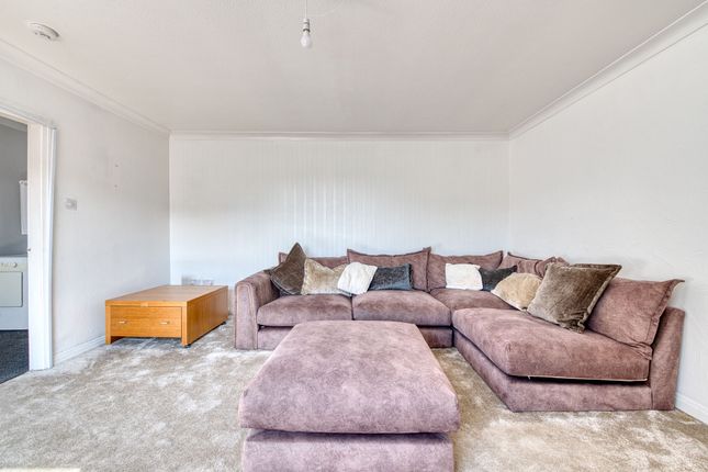 18 McLeod Street, Broxburn photo 3